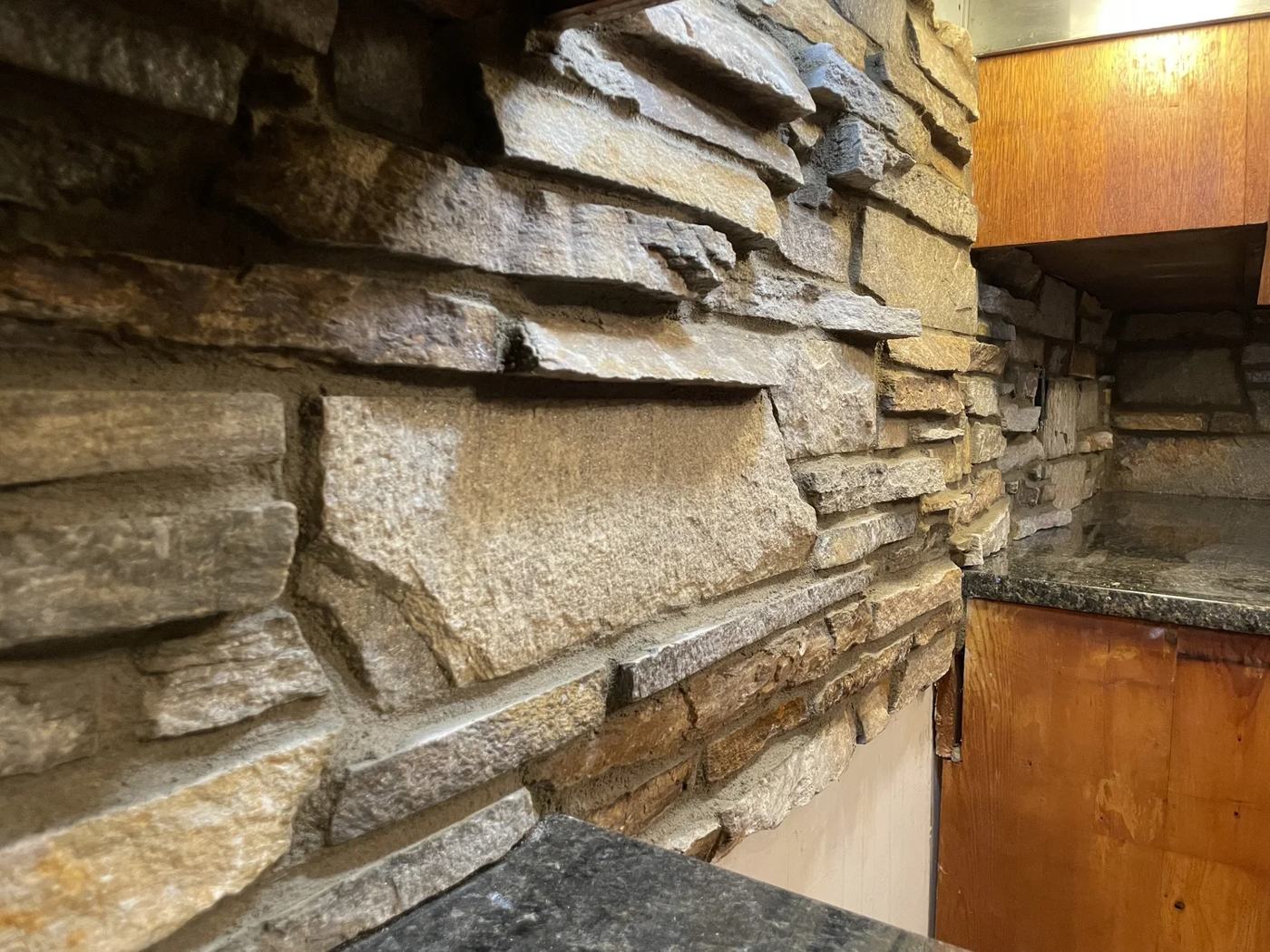 Close up of hand set ledgestone courses